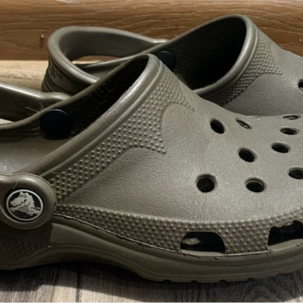 Crocs Size W10-11 M8-9 Dark Green Classic Slip On Waterproof Shoes